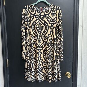 Bellamie Elegant Black and Cream Patterned Dress